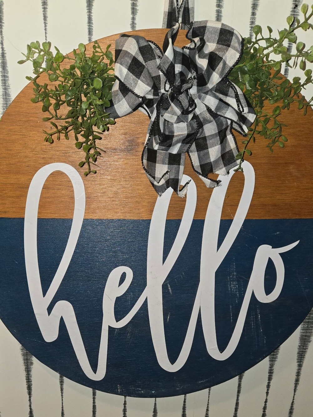 Handmade Rustic “Hello” Round Wood Door Hanger – Buffalo Plaid Bow & Greenery